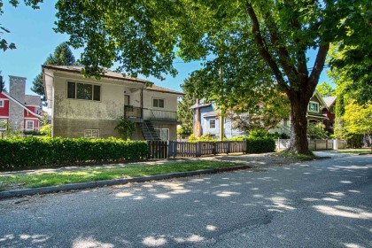 Photo 2 at 2675 Mackenzie Street, Kitsilano, Vancouver West