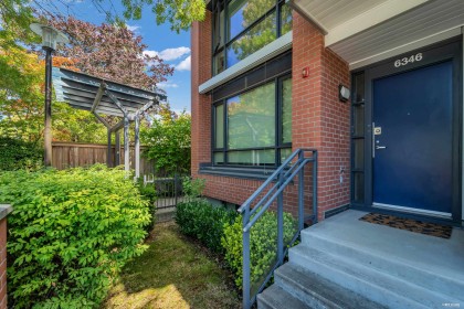 Photo 2 at 6346 Ash Street, Oakridge VW, Vancouver West