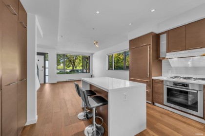 Photo 7 at 6346 Ash Street, Oakridge VW, Vancouver West