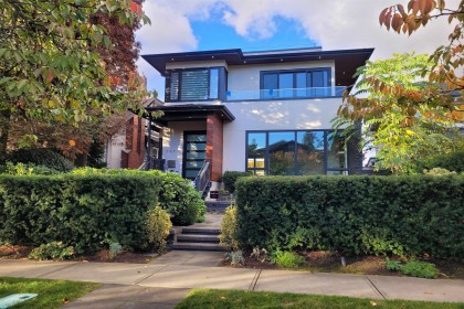 Photo 3 at 3953 W 21st Avenue, Dunbar, Vancouver West