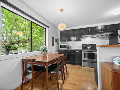 Photo 17 at 201 - 2330 Maple Street, Kitsilano, Vancouver West