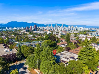 Photo 32 at 201 - 2330 Maple Street, Kitsilano, Vancouver West