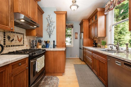 Photo 13 at 1560 Macgowan Avenue, Norgate, North Vancouver