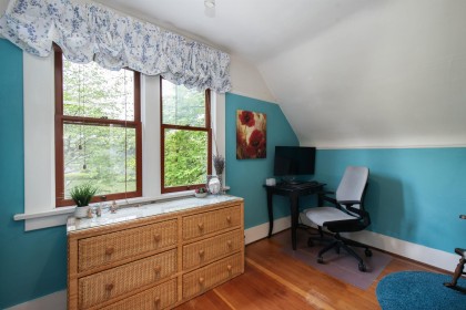 Photo 18 at 1560 Macgowan Avenue, Norgate, North Vancouver