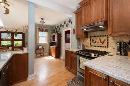 Photo 15 at 1560 Macgowan Avenue, Norgate, North Vancouver