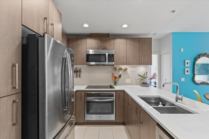 Photo 5 at 313 - 5981 Gray Avenue, University VW, Vancouver West
