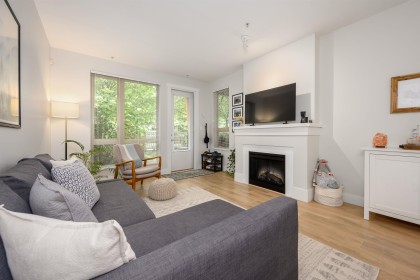 Photo 6 at 112 - 2601 Whiteley Court, Lynn Valley, North Vancouver
