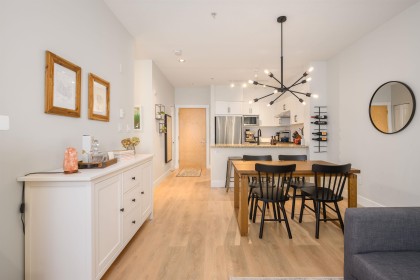 Photo 7 at 112 - 2601 Whiteley Court, Lynn Valley, North Vancouver