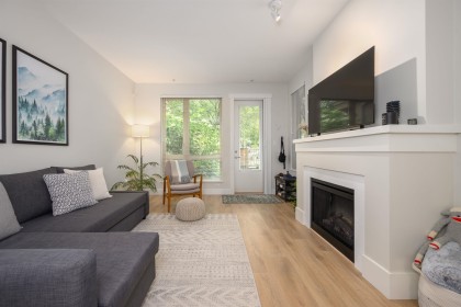 Photo 5 at 112 - 2601 Whiteley Court, Lynn Valley, North Vancouver