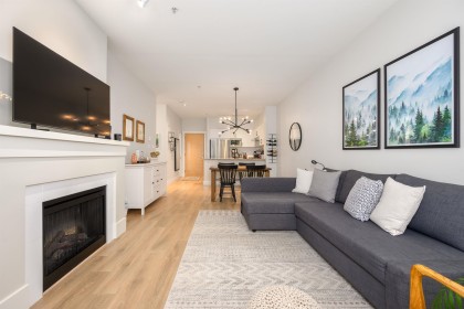 Photo 4 at 112 - 2601 Whiteley Court, Lynn Valley, North Vancouver