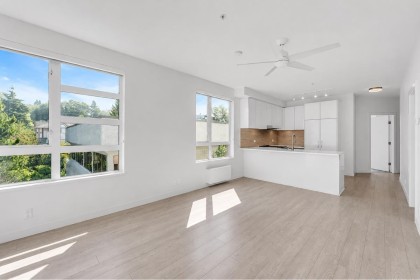Photo 3 at 315 - 711 W 14th Street, Mosquito Creek, North Vancouver