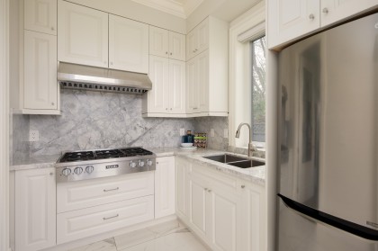 Photo 18 at 3955 W Broadway, Point Grey, Vancouver West