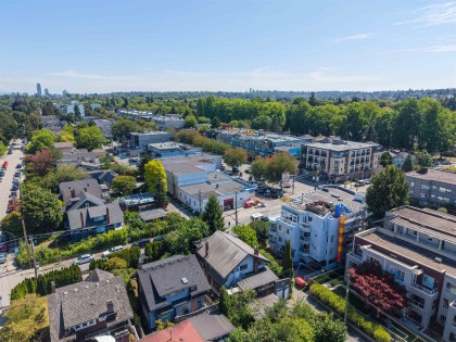 Photo 4 at 2413 Collingwood Street, Kitsilano, Vancouver West