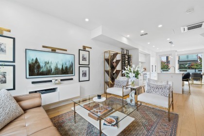 Photo 2 at 207 - 649 E 3 Street, Lower Lonsdale, North Vancouver