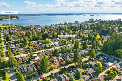 Photo 3 at 1258 Jefferson Avenue, Ambleside, West Vancouver