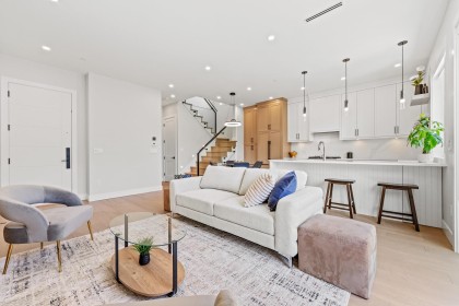 Photo 5 at 2 - 8578 Cartier Street, Marpole, Vancouver West