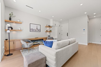 Photo 4 at 2 - 8578 Cartier Street, Marpole, Vancouver West