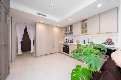 Photo 6 at 905 - 1768 Cook Street, False Creek, Vancouver West