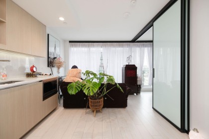 Photo 3 at 905 - 1768 Cook Street, False Creek, Vancouver West