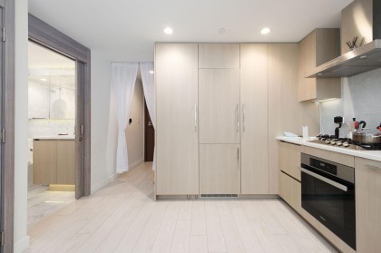Photo 5 at 905 - 1768 Cook Street, False Creek, Vancouver West