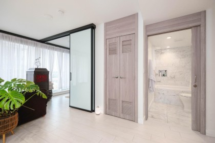 Photo 8 at 905 - 1768 Cook Street, False Creek, Vancouver West