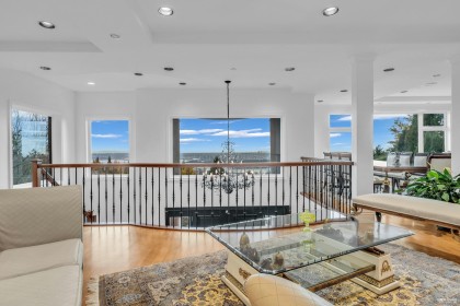 Photo 5 at 1525 Errigal Place, Canterbury WV, West Vancouver
