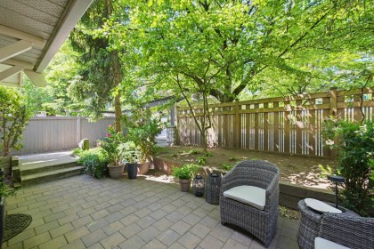 Photo 2 at 2 - 1071 Lynn Valley Road, Lynn Valley, North Vancouver