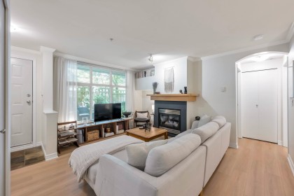 Photo 8 at 2 - 1071 Lynn Valley Road, Lynn Valley, North Vancouver