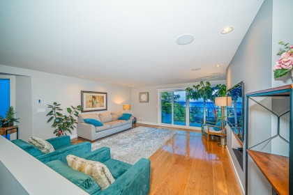 Photo 6 at 18 - 2214 Folkstone Way, Panorama Village, West Vancouver