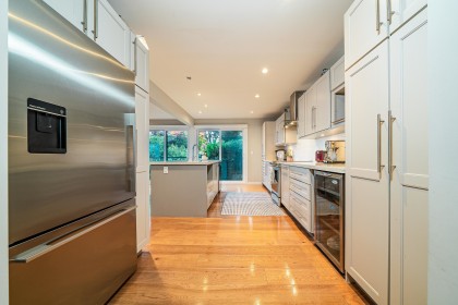 Photo 13 at 18 - 2214 Folkstone Way, Panorama Village, West Vancouver