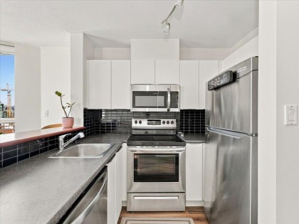 Photo 3 at 1507 - 1003 Pacific Street, West End VW, Vancouver West