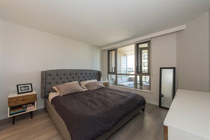 Photo 7 at 303 - 1625 Hornby Street, Yaletown, Vancouver West