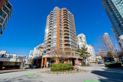 Photo 14 at 303 - 1625 Hornby Street, Yaletown, Vancouver West