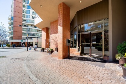 Photo 15 at 303 - 1625 Hornby Street, Yaletown, Vancouver West