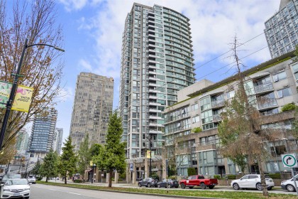 Photo 2 at 905 - 1008 Cambie Street, Yaletown, Vancouver West