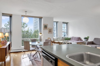 Photo 16 at 905 - 1008 Cambie Street, Yaletown, Vancouver West