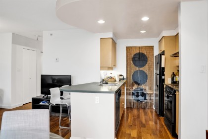 Photo 19 at 905 - 1008 Cambie Street, Yaletown, Vancouver West