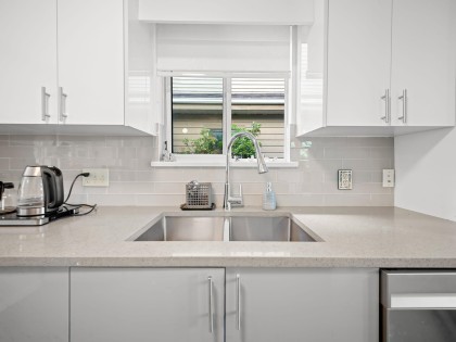 Photo 7 at 8 - 815 Tobruck Avenue, Mosquito Creek, North Vancouver