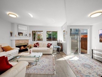Photo 3 at 8 - 815 Tobruck Avenue, Mosquito Creek, North Vancouver
