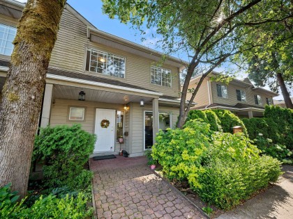Photo 1 at 8 - 815 Tobruck Avenue, Mosquito Creek, North Vancouver
