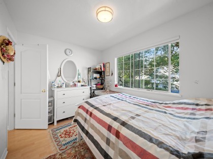 Photo 10 at 8 - 815 Tobruck Avenue, Mosquito Creek, North Vancouver