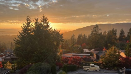 Photo 6 at 4050 St. Pauls Avenue, Upper Lonsdale, North Vancouver
