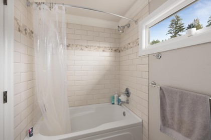 Photo 34 at 4050 St. Pauls Avenue, Upper Lonsdale, North Vancouver