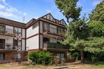 Photo 2 at 204 - 131 W 4th Street, Lower Lonsdale, North Vancouver