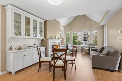 Photo 2 at 505 - 2059 Chesterfield Avenue, Central Lonsdale, North Vancouver