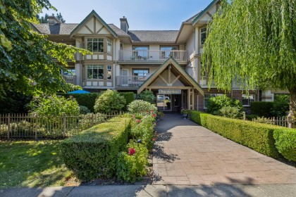 Photo 1 at 505 - 2059 Chesterfield Avenue, Central Lonsdale, North Vancouver