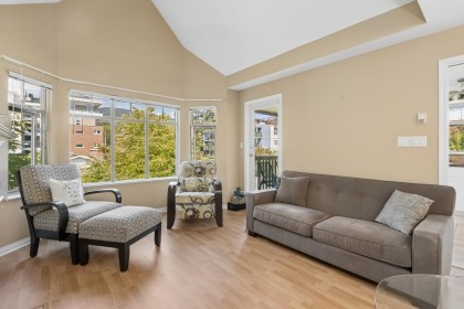 Photo 5 at 505 - 2059 Chesterfield Avenue, Central Lonsdale, North Vancouver