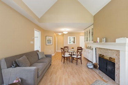 Photo 8 at 505 - 2059 Chesterfield Avenue, Central Lonsdale, North Vancouver