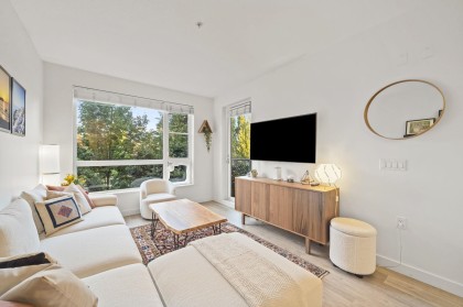 Photo 7 at 214 - 1621 Hamilton Avenue, Mosquito Creek, North Vancouver