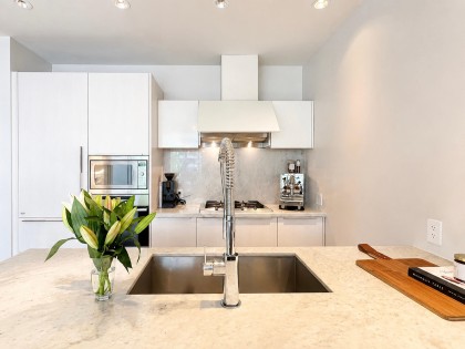 Photo 3 at 406 - 1633 Ontario Street, False Creek, Vancouver West